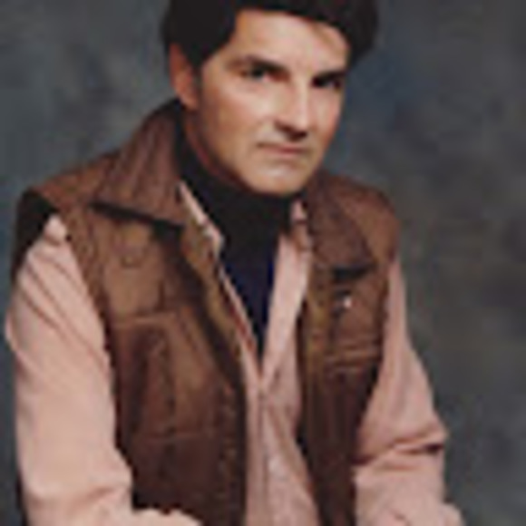 Meet your Posher, David - Picture 1 of 1